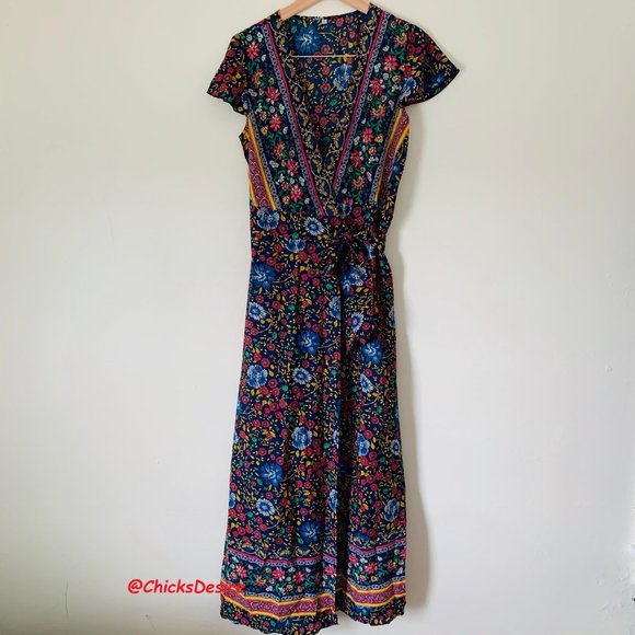 2021 Host Pick - Boho V-neck Maxi Printed Dress - Picture 7 of 15